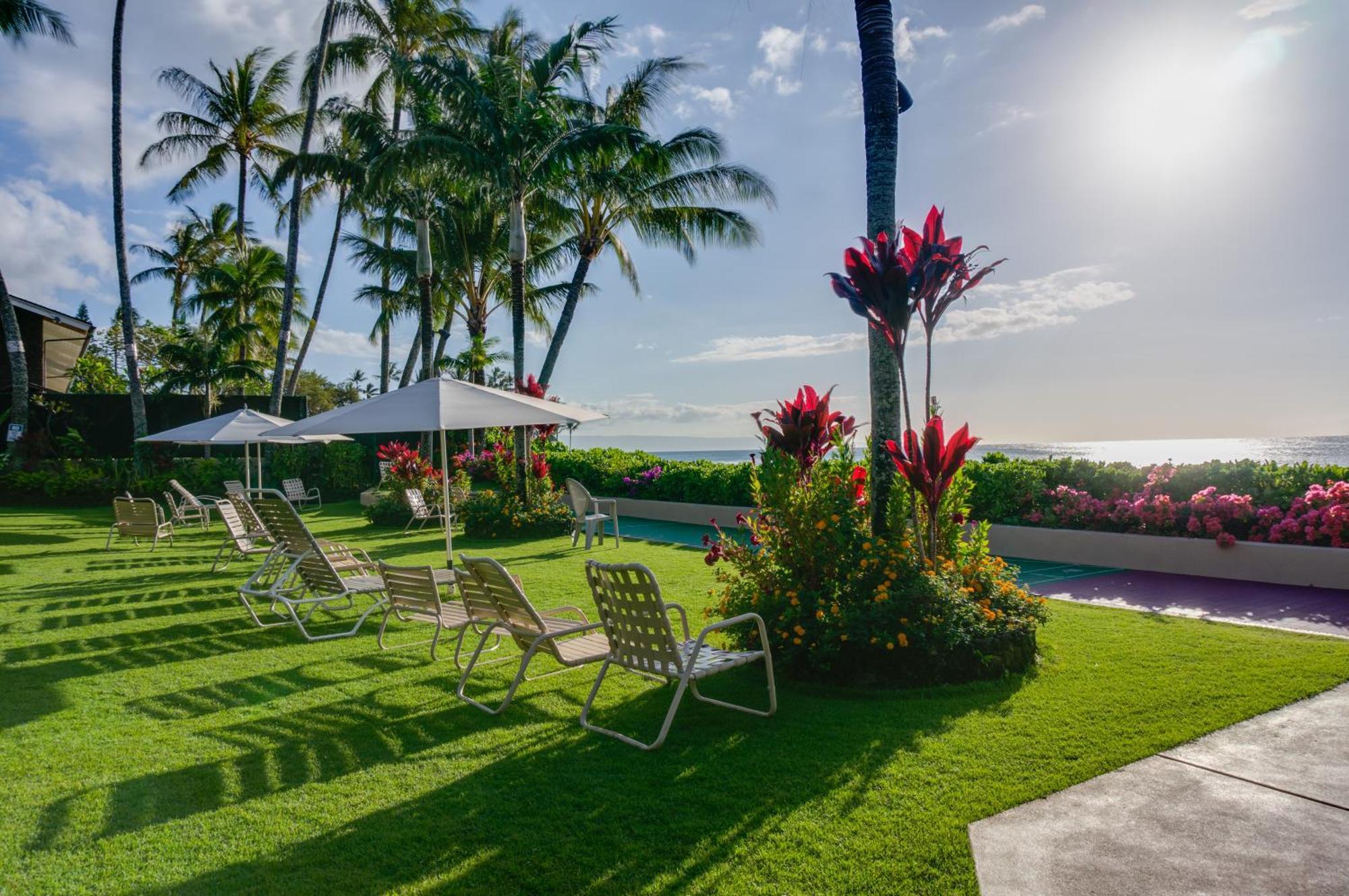 Hale Napili Aparthotel Lahaina Exterior photo